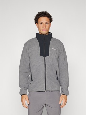 COLUMBIA Toiminnallinen fleecetakki 'Sequoia Grove' värissä harmaa: etupuoli