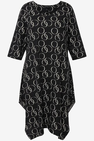 Robe Ulla Popken en noir : devant