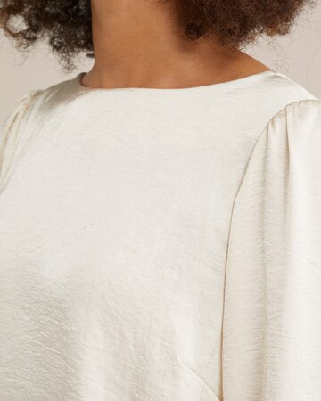 WE Fashion Blus i vit