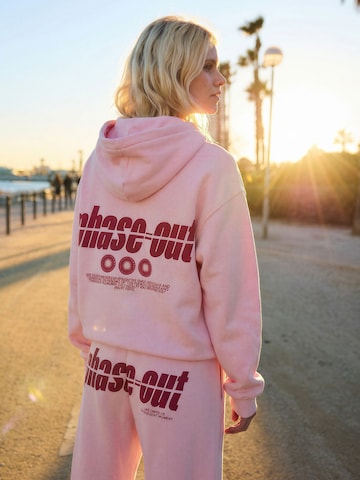 Bershka Суичър в розово