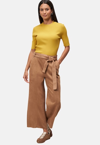 Pullover di zero in giallo