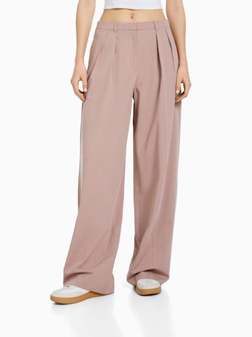 Loosefit Pantalon à pince Bershka en rose : devant