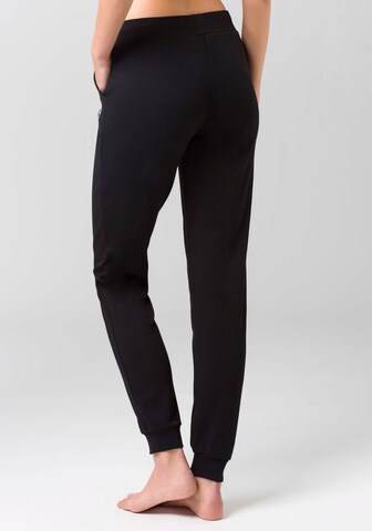 LASCANA ACTIVE Tapered Λειτουργικό παντελόνι σε μαύρο