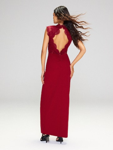 Robe Lipsy en rouge