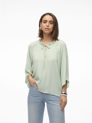 VERO MODA Bluse 'JANNI' i grøn: forside
