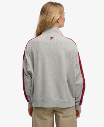 Veste de survêtement 'Athletic Essentials' Superdry & Co en gris