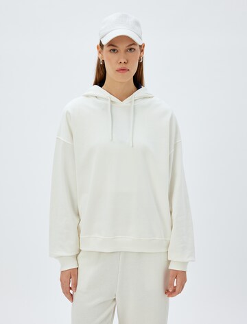 Koton Sweatshirt in White: front