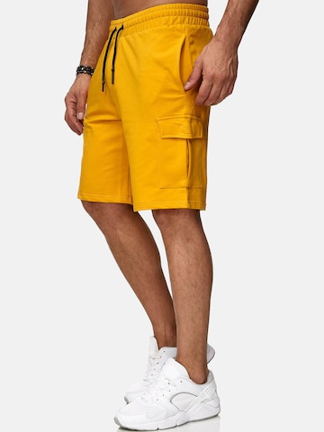 Reslad Regular Hose 'Shorts Cargo Sweathose' in Gelb