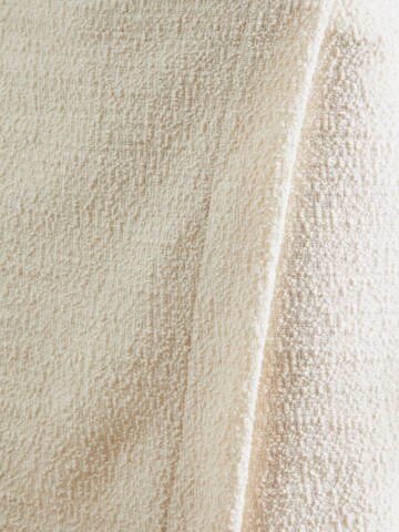 Gonna 'Levke' di ABOUT YOU in bianco