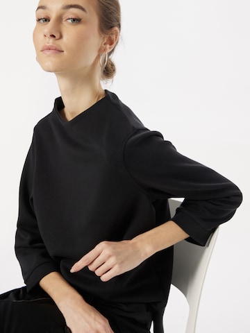 GERRY WEBER Sweatshirt in Black