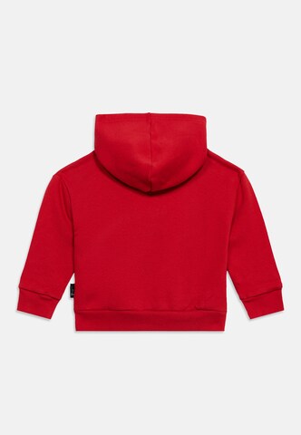 GAP Collegepaita värissä punainen