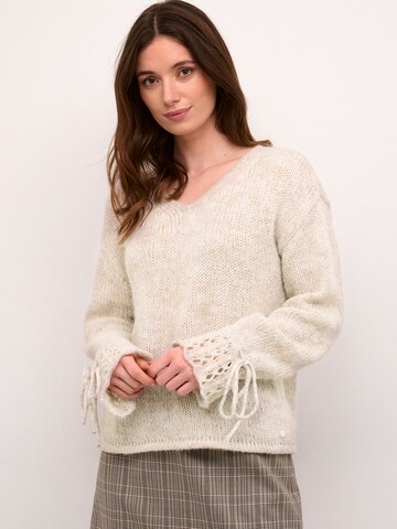 Cream Sweater 'Niso' in Beige: front