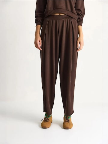 Bianco Lucci Joggingpak in Bruin