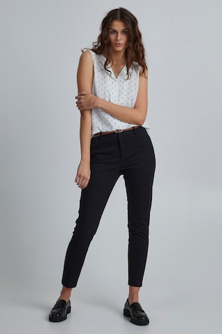 Coupe slim Pantalon chino 'Days' b.young en noir