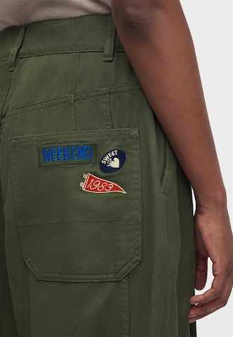 Barrel Pantaloni con pieghe 'BACCA' di Weekend Max Mara in verde