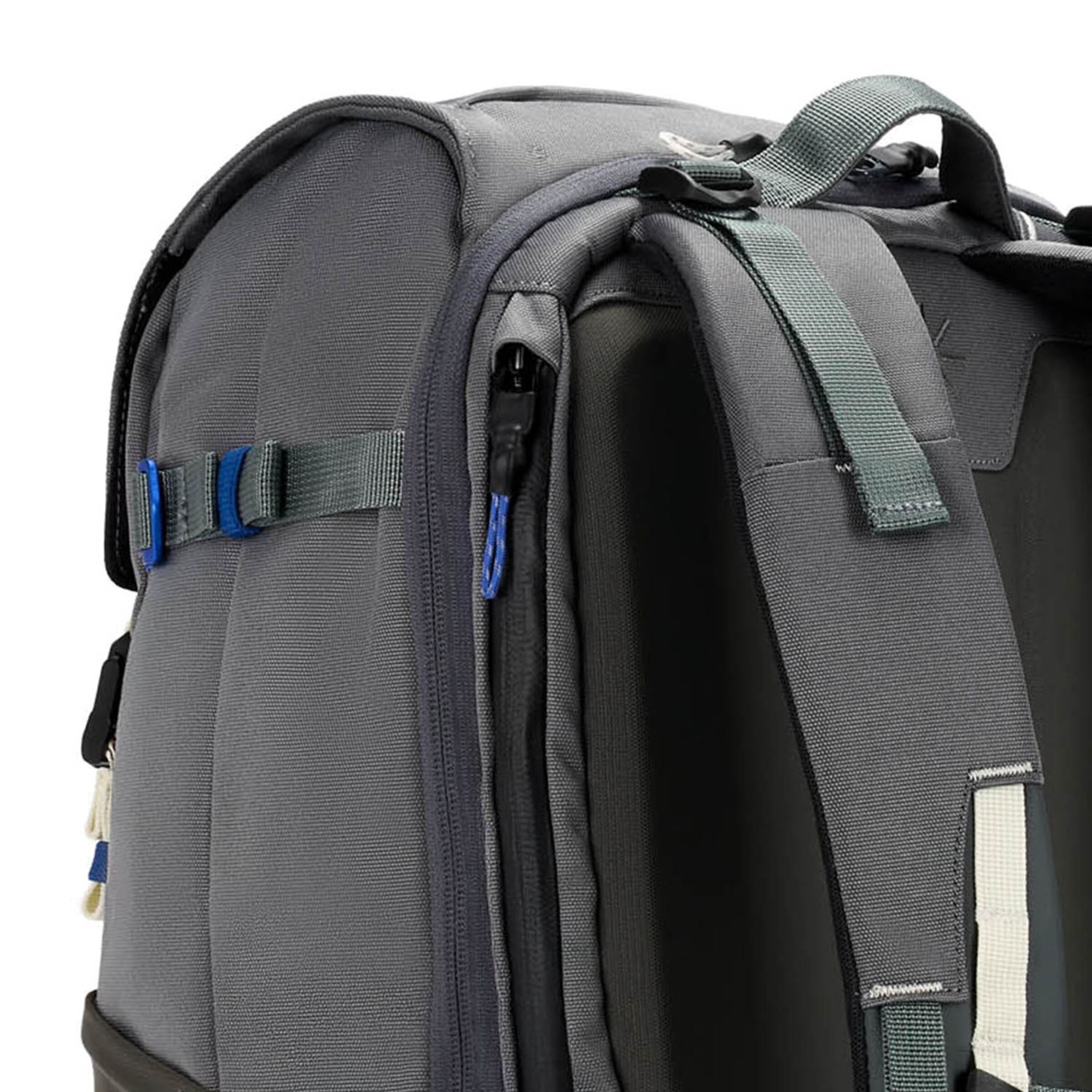 Tropicfeel Backpack 'Shell' in Grey