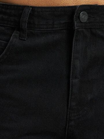 DEF Tapered Jeans in Schwarz