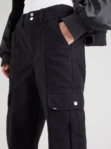 VANS - Loosefit Pantalón cargo 'SIDEWALK MUSIC ACADEMY' en negro