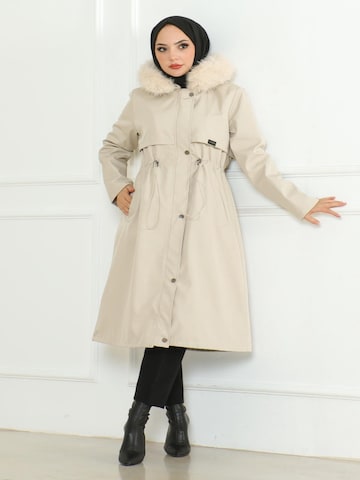 MODAMIHRAM Winterjas in Beige: voorkant