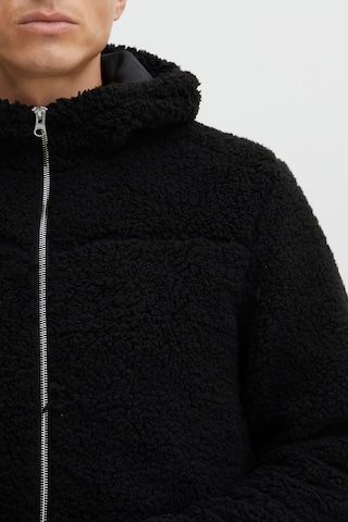 !Solid Fleece Jacket in Black