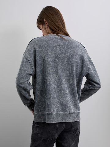 Scalpers Mikina – šedá