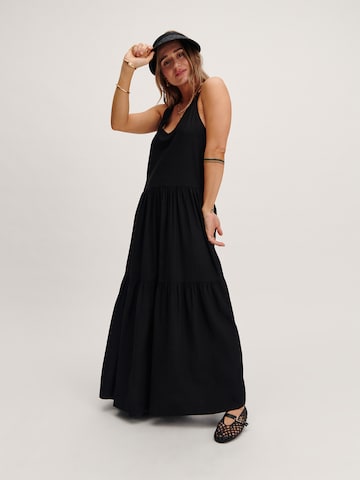 Tatiana Zidekova Ruha - fekete: elől