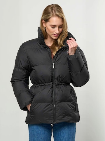 U.S. POLO ASSN. Winter jacket ' UWEdna ' in Schwarz: Vorderseite