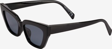 Leslii Sunglasses in Black: front