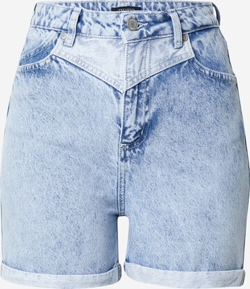 Trendyol Regular Shorts in Blau: predná strana