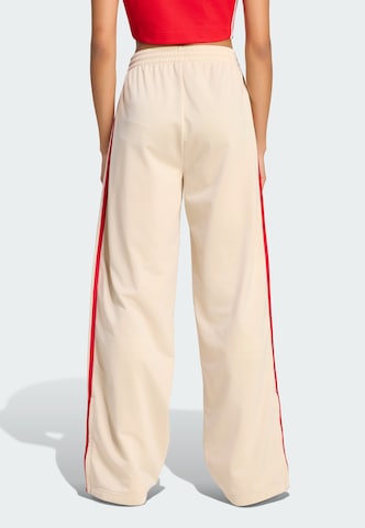 ADIDAS ORIGINALS - Loosefit Pantalón deportivo 'Firebird' en beige