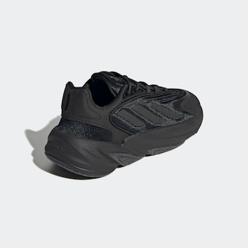 ADIDAS ORIGINALS - Sapatilhas baixas 'Ozelia' em preto