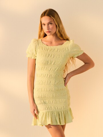 Rochie de la Next pe verde