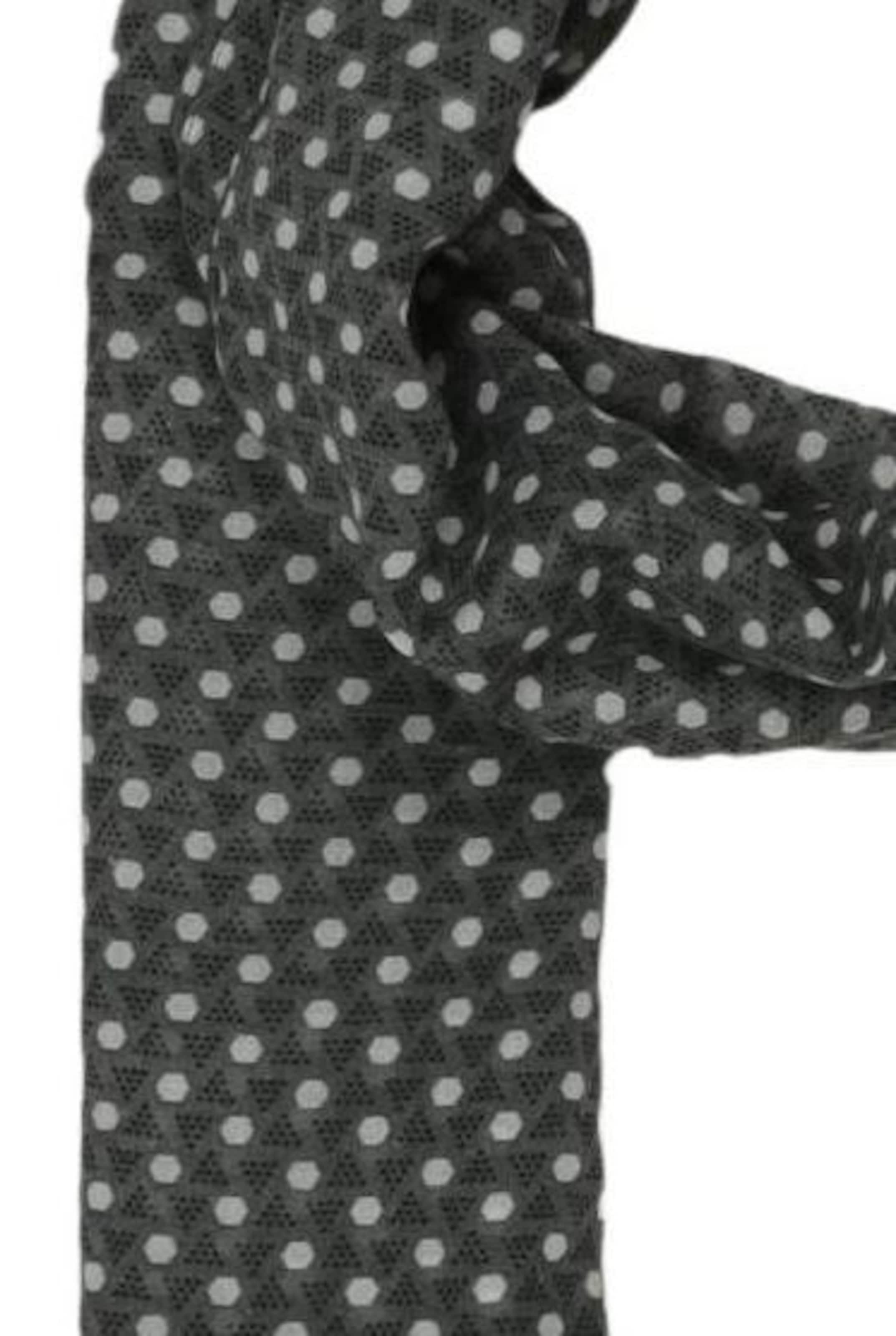 Sisley Scarf & Wrap in One size in Grey