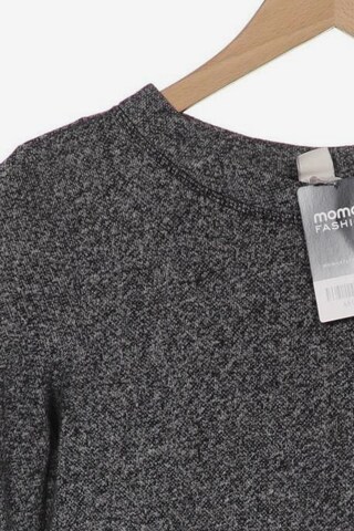 H&M Sweatshirt & Zip-Up Hoodie in XS in Grey