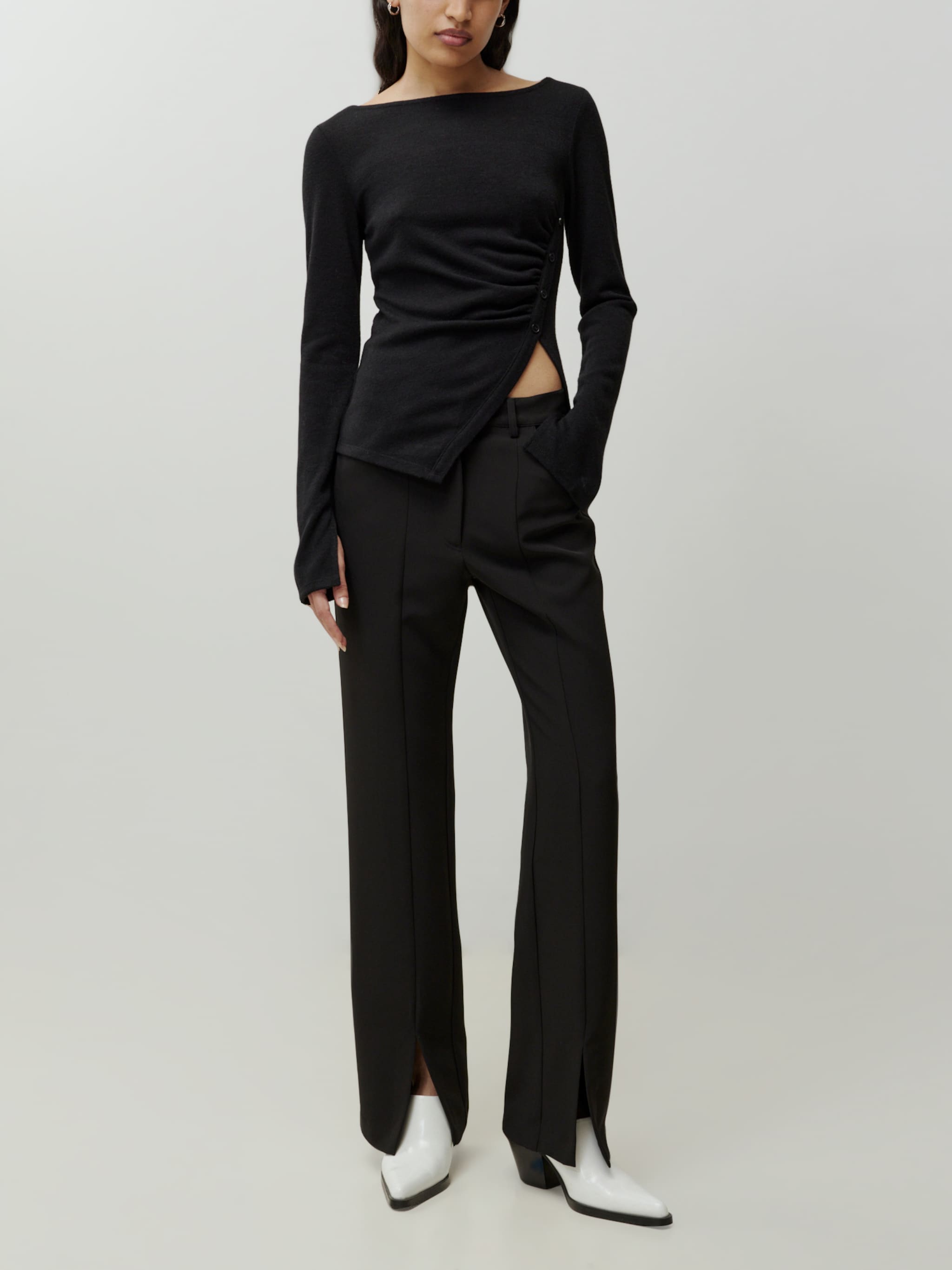 EDITED Produits Pantalon à pince 'Iwan' noir