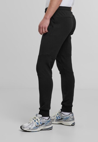 Mister Tee Tapered Hose in Schwarz