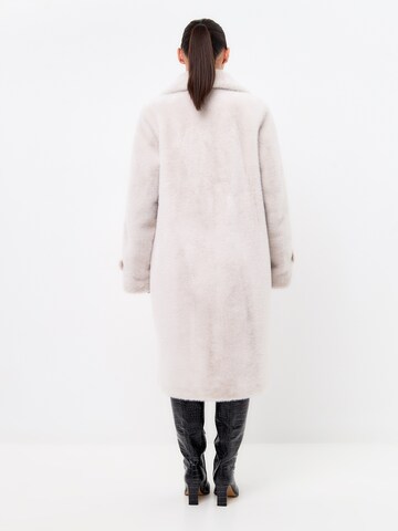 CESARE GASPARI Winter coat in Beige