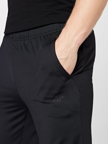 4F Дънки Tapered Leg Спортен панталон в черно