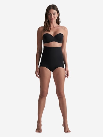 Slip scultant 'Smooth Essentials High Waist Brief' Bye Bra en noir