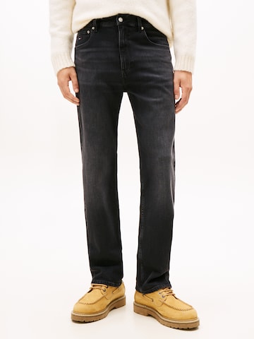 Tommy Jeans Regular Jeans 'OTIS' in Black: front
