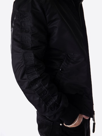 ALPHA INDUSTRIESPrijelazna jakna 'MA-1 D-Tec SE' - crna boja