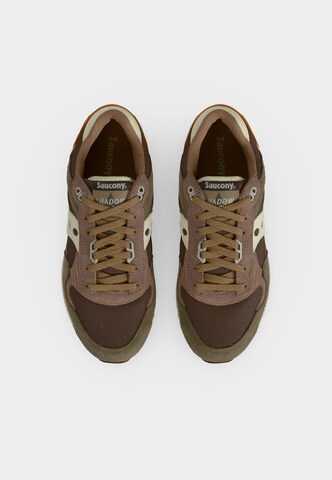 Sneaker bassa 'SHADOW 5000' di saucony in marrone