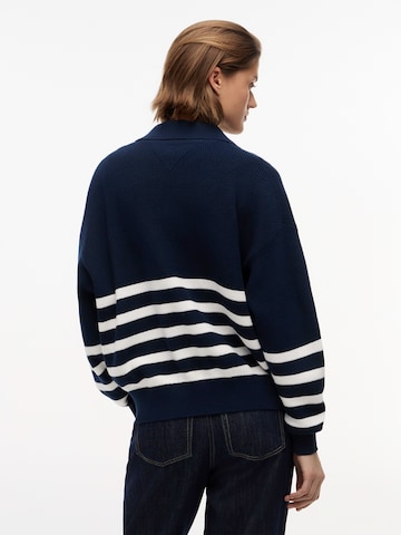 Tommy Jeans Sweater in Blue