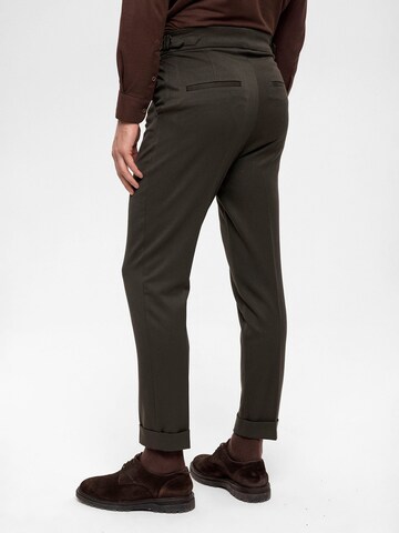 Antioch Slim fit Trousers with creases in Green