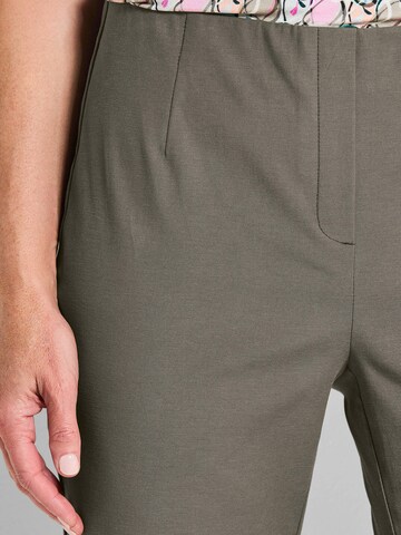 Coupe slim Pantalon 'Louisa' Goldner en vert