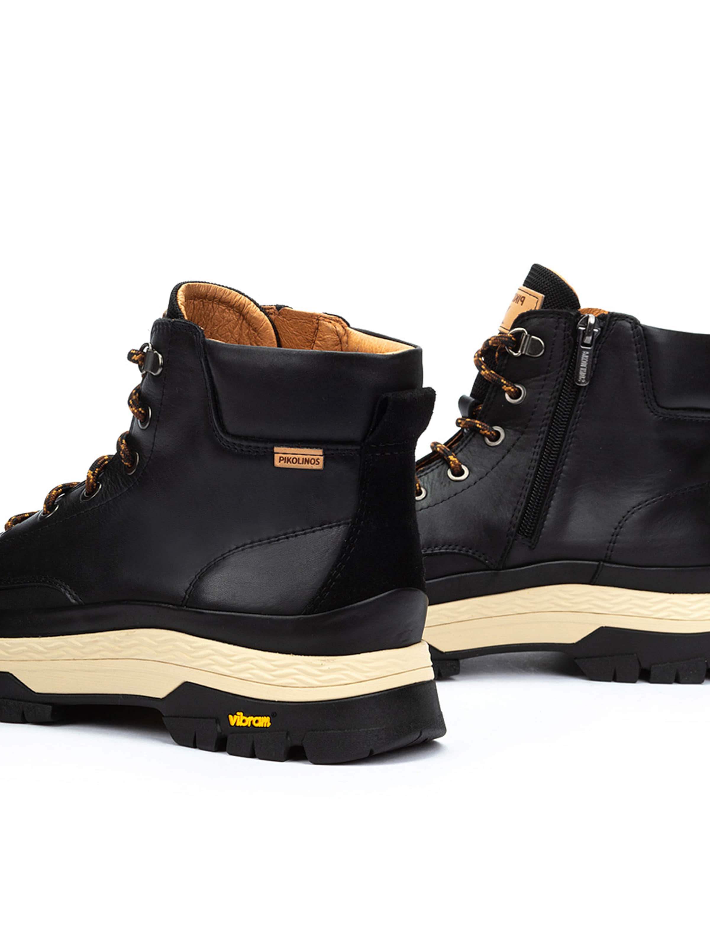 Boots stringati 'Santander' di PIKOLINOS in nero