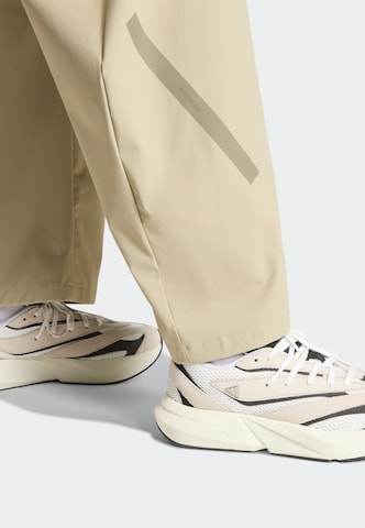 Wide Leg Pantalon de sport 'Z.N.E.' ADIDAS SPORTSWEAR en marron