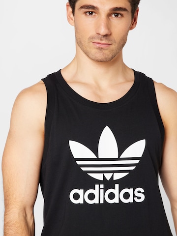 ADIDAS ORIGINALS - Camiseta 'Adicolor Classics Trefoil' en negro