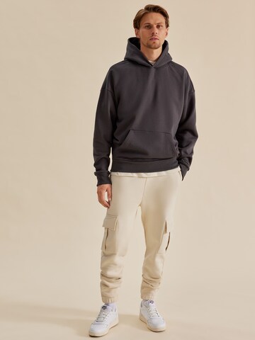 DAN FOX APPAREL Sweatshirt 'Ron Heavyweight' in Grey