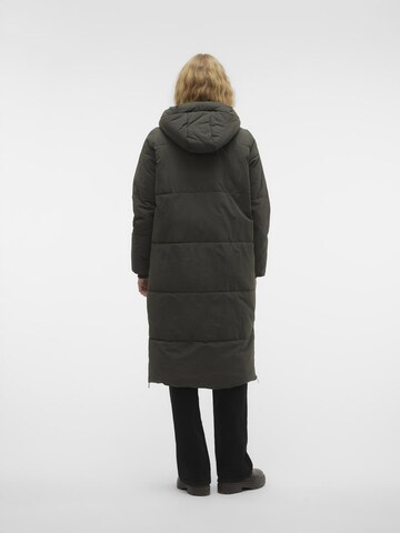 VERO MODA Vinterfrakke i grøn